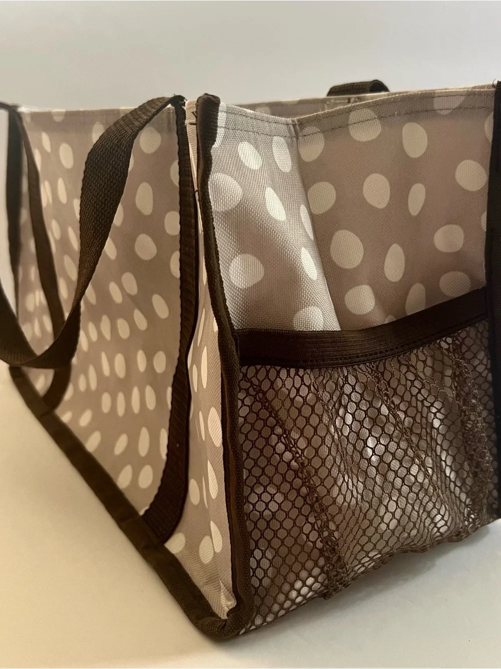 thirty-one Beige/ White Lotsa Dots Polka Dot Utility Tote with Brown Straps NWOT